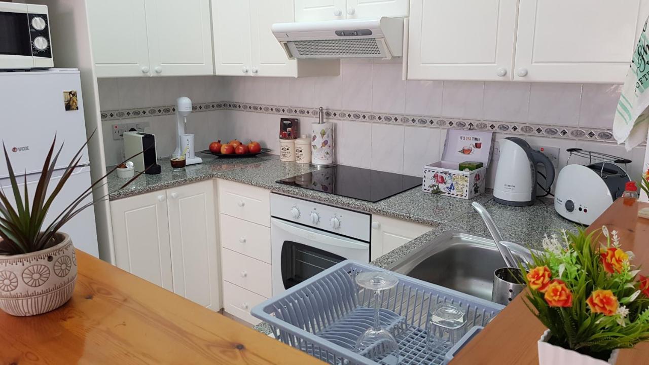 Paradise Gardens IV 2 Bd Amazing Apartment Paphos Eksteriør billede
