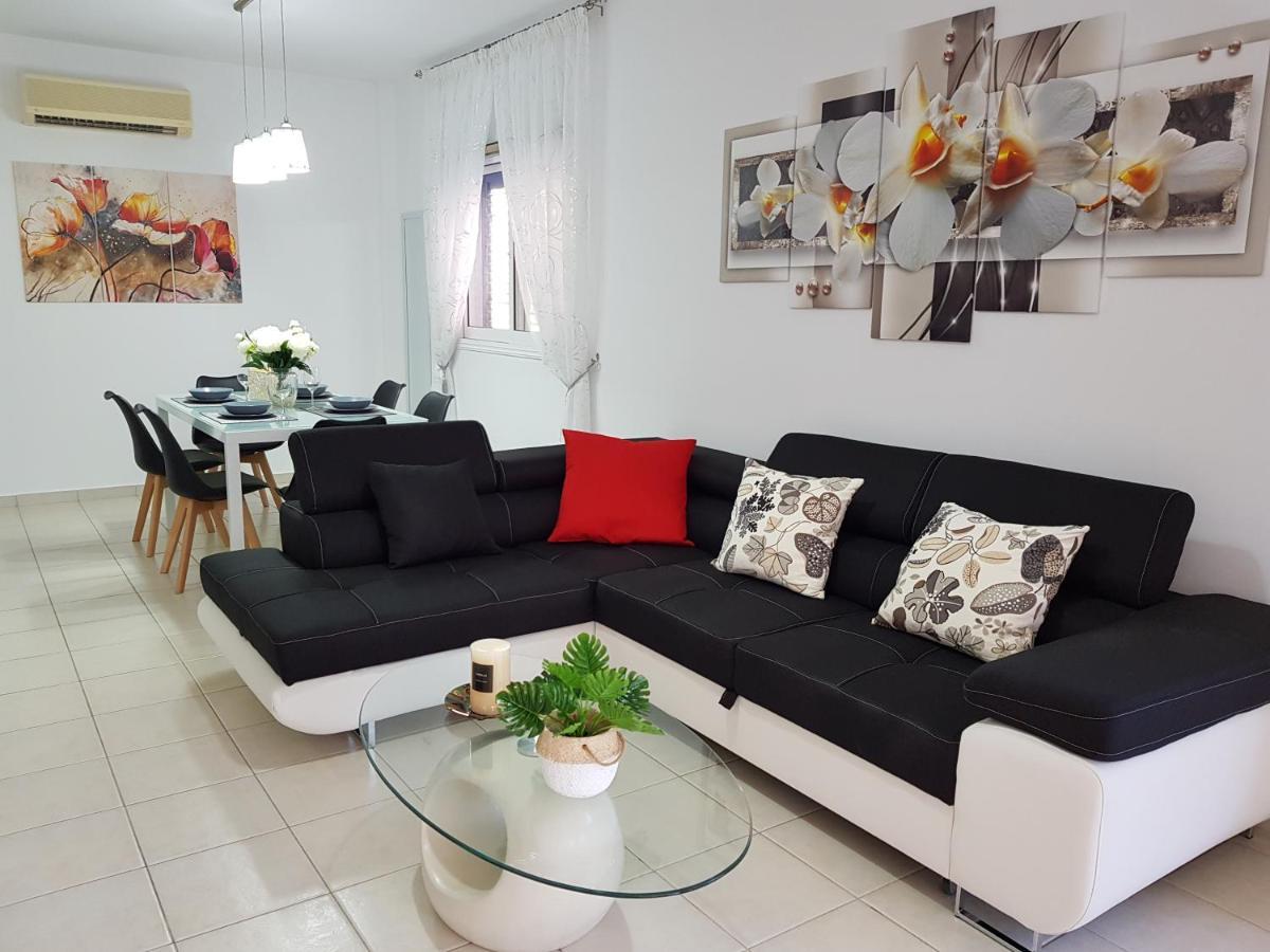 Paradise Gardens IV 2 Bd Amazing Apartment Paphos Eksteriør billede