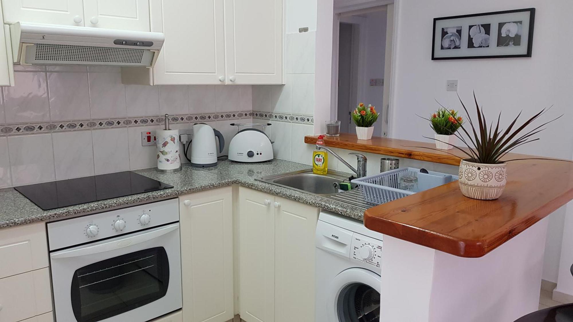 Paradise Gardens IV 2 Bd Amazing Apartment Paphos Eksteriør billede